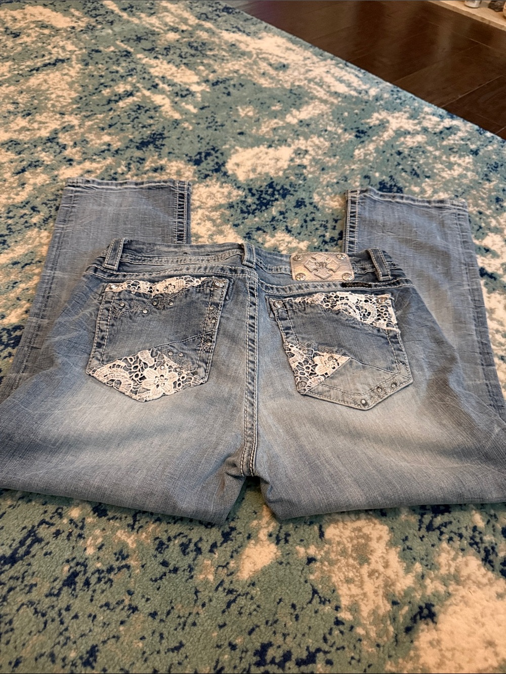 Miss Me Light Blue Cropped Jeans with White Lace Pockets